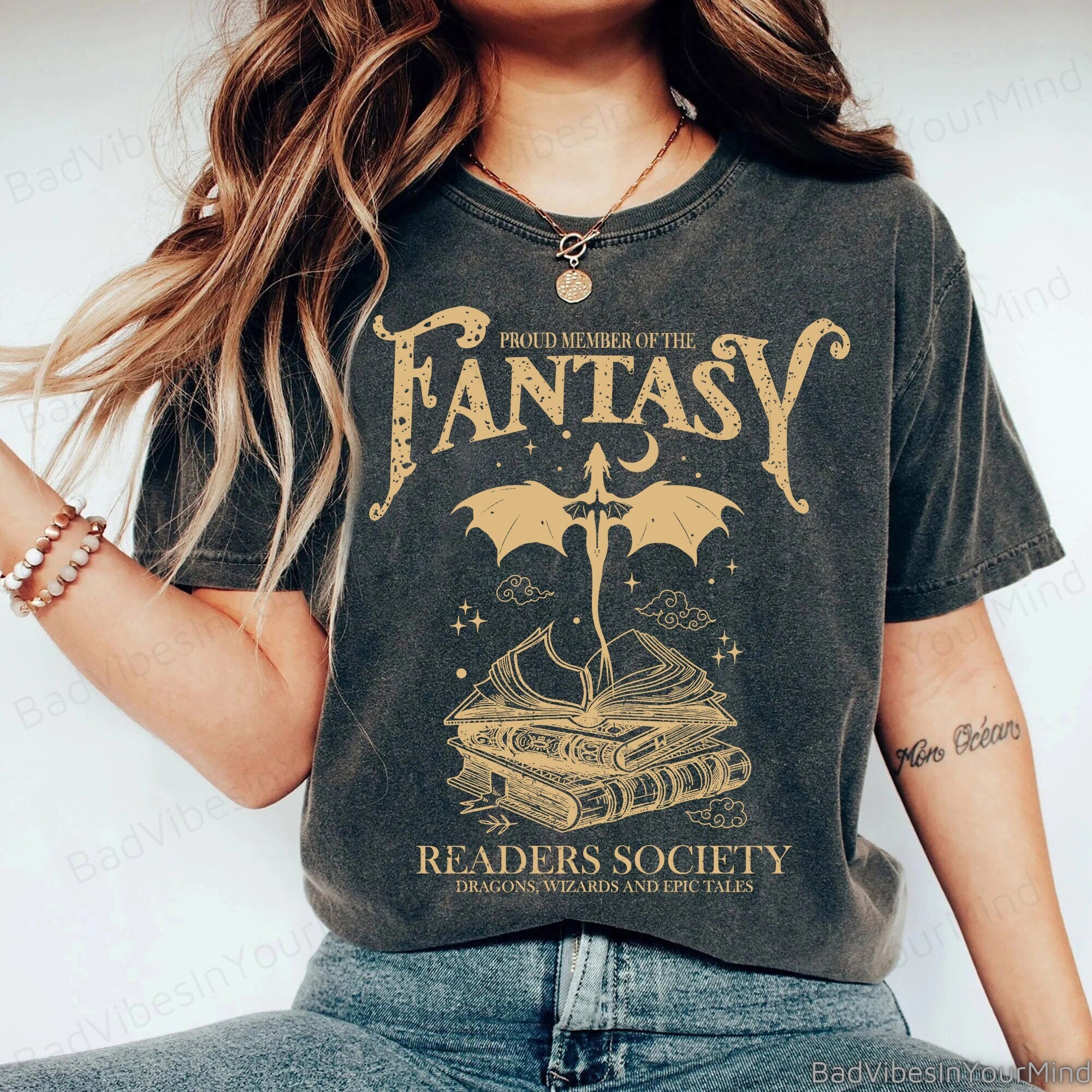 Fantasy Readers Society Bookish Romance Readers Vintage Reading Book Lovers Bookish (1)