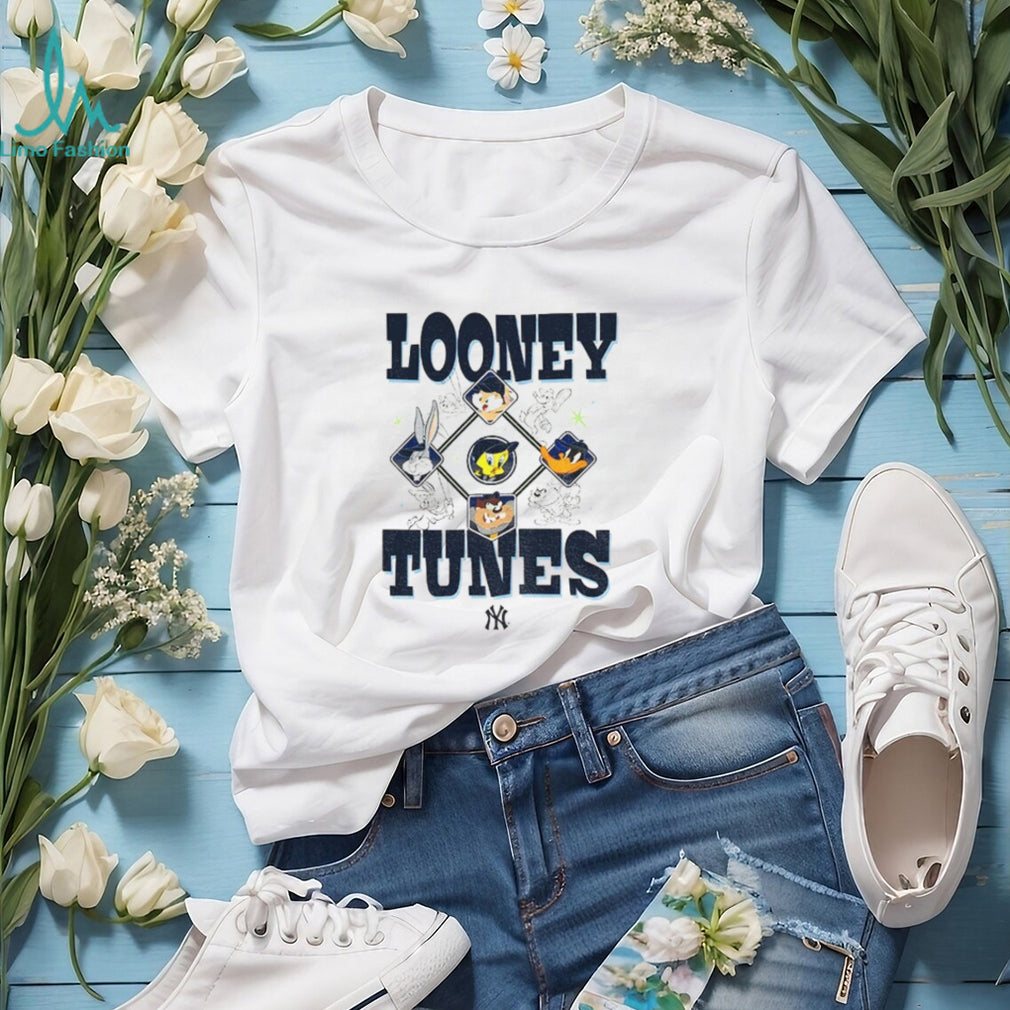 New York Yankees New Era Cream Looney Tunes MLB shirt