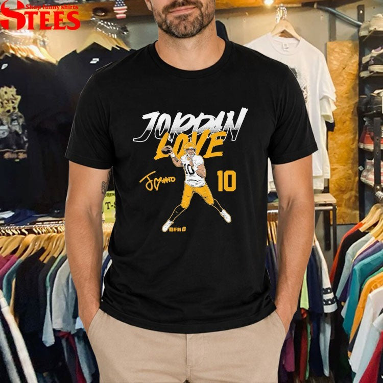 Jordan Love Name & Number Pose T-shirt