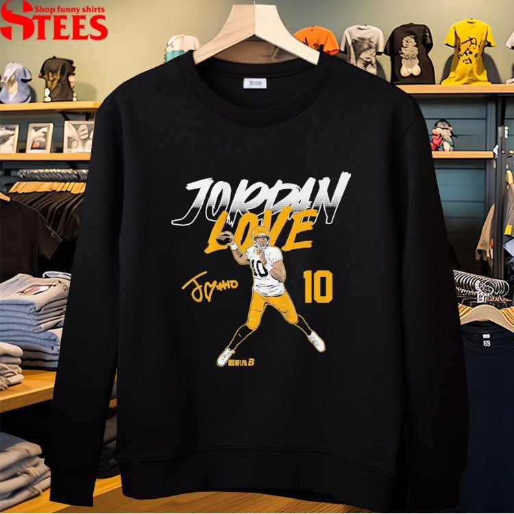 Jordan Love Name & Number Pose T-shirt