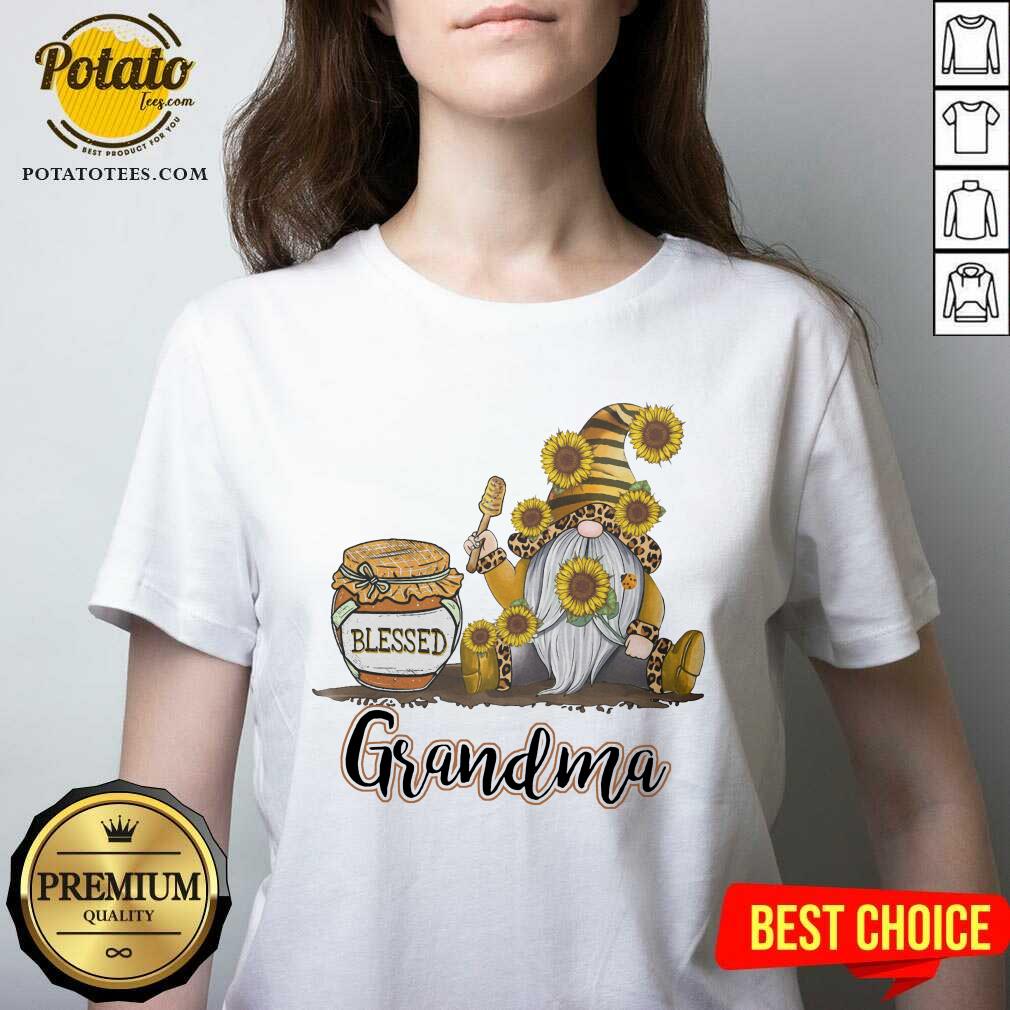 Apayprint Blessed Grandma Gnome Bee Personalized Shirt