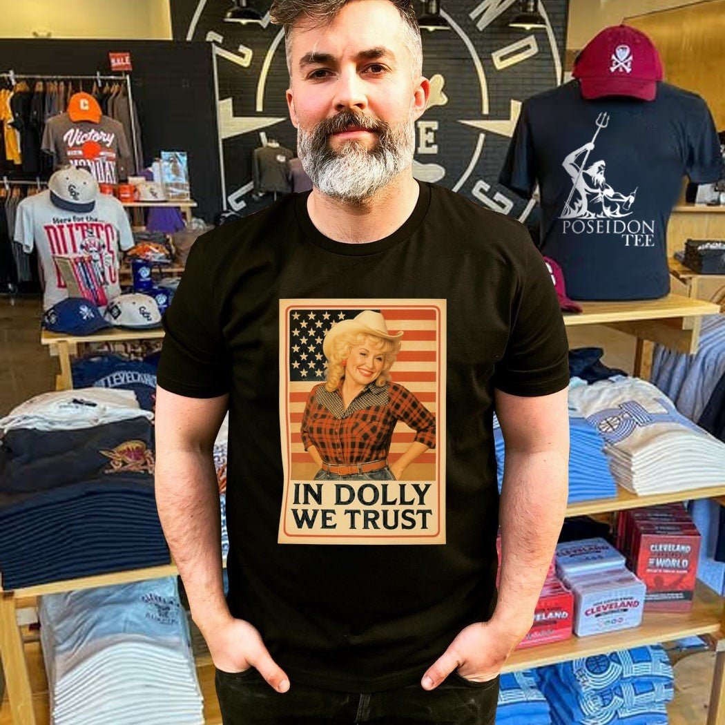 In Dolly We Trust American Flag T-shirt