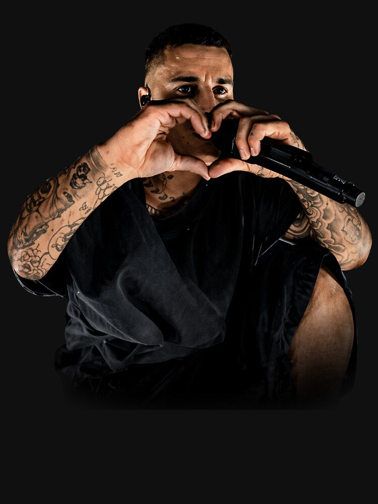 Justin Bieber Heart Sign by MaiVNMiMi