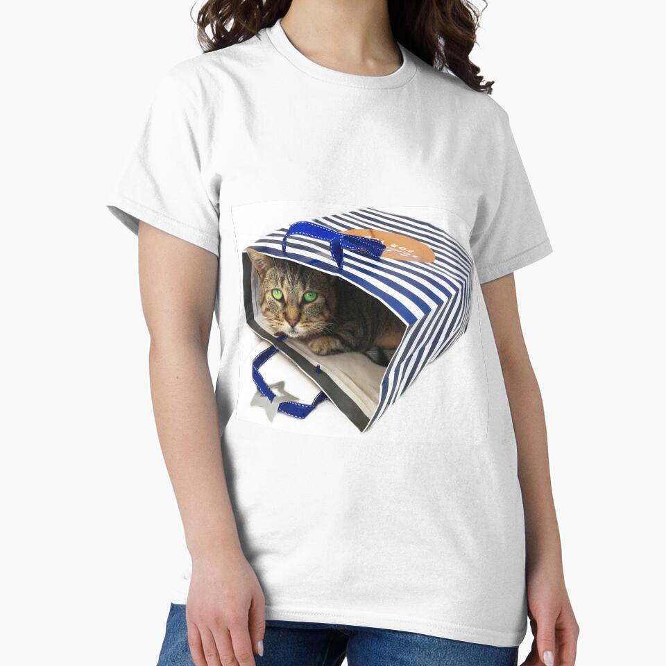 Bag Puss by Mike Ather