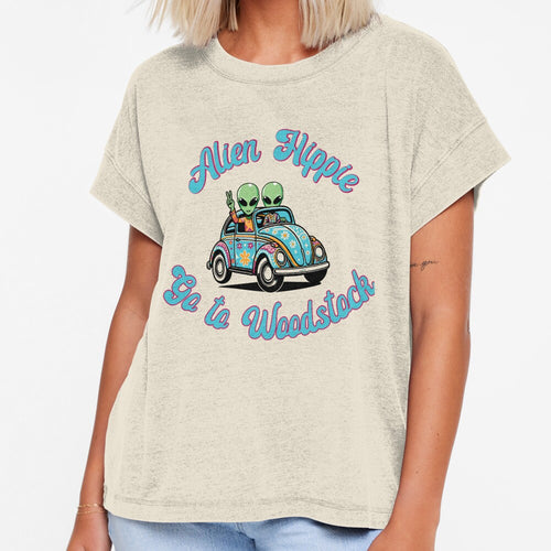 alien hippie by KarazuStudio