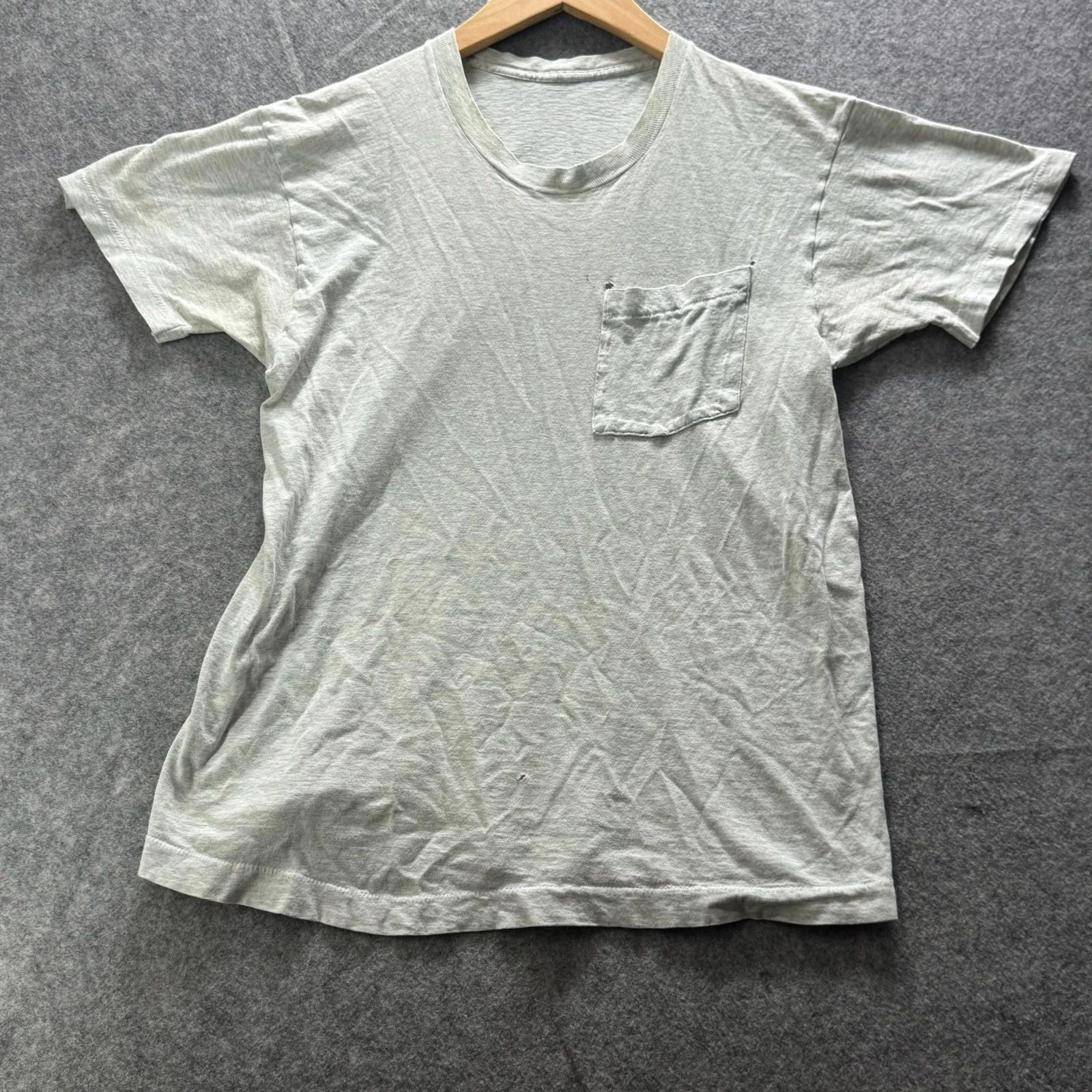 Vintage SS Shirt Mens M Gray Pocket Tee Crewneck Jersey Tagless Blank Paper Thin