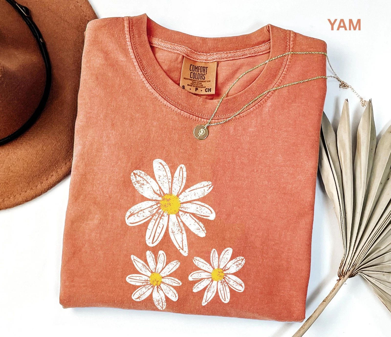 Comfort Colors Daisy Shirt, Boho Floral Graphic Tee, Retro Aesthetic Flower Shir