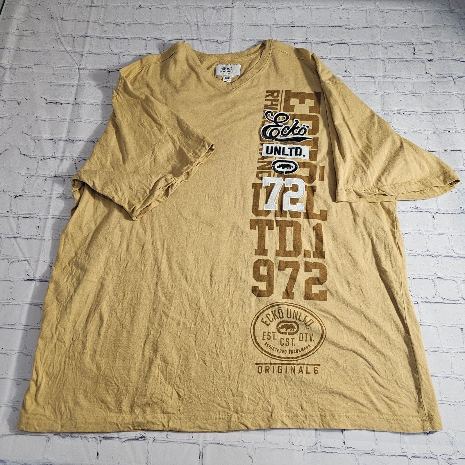Ecko Unltd Mens 4XB Tan Short Sleeve V Neck Graphic T Shirt Cotton Originals