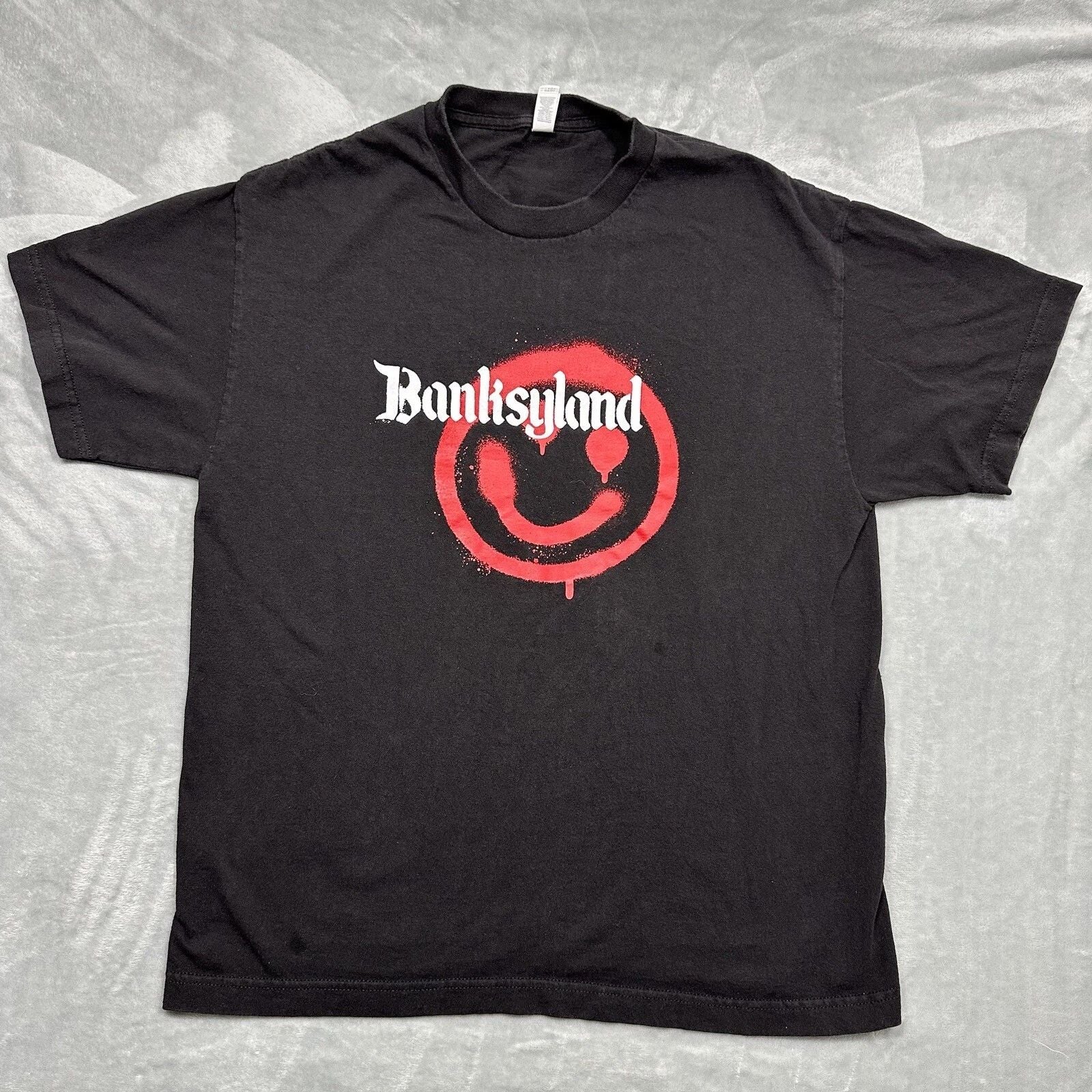 Banksyland Shirt Mens Large Black Red Graphic Graffiti Artist Banksy Street
