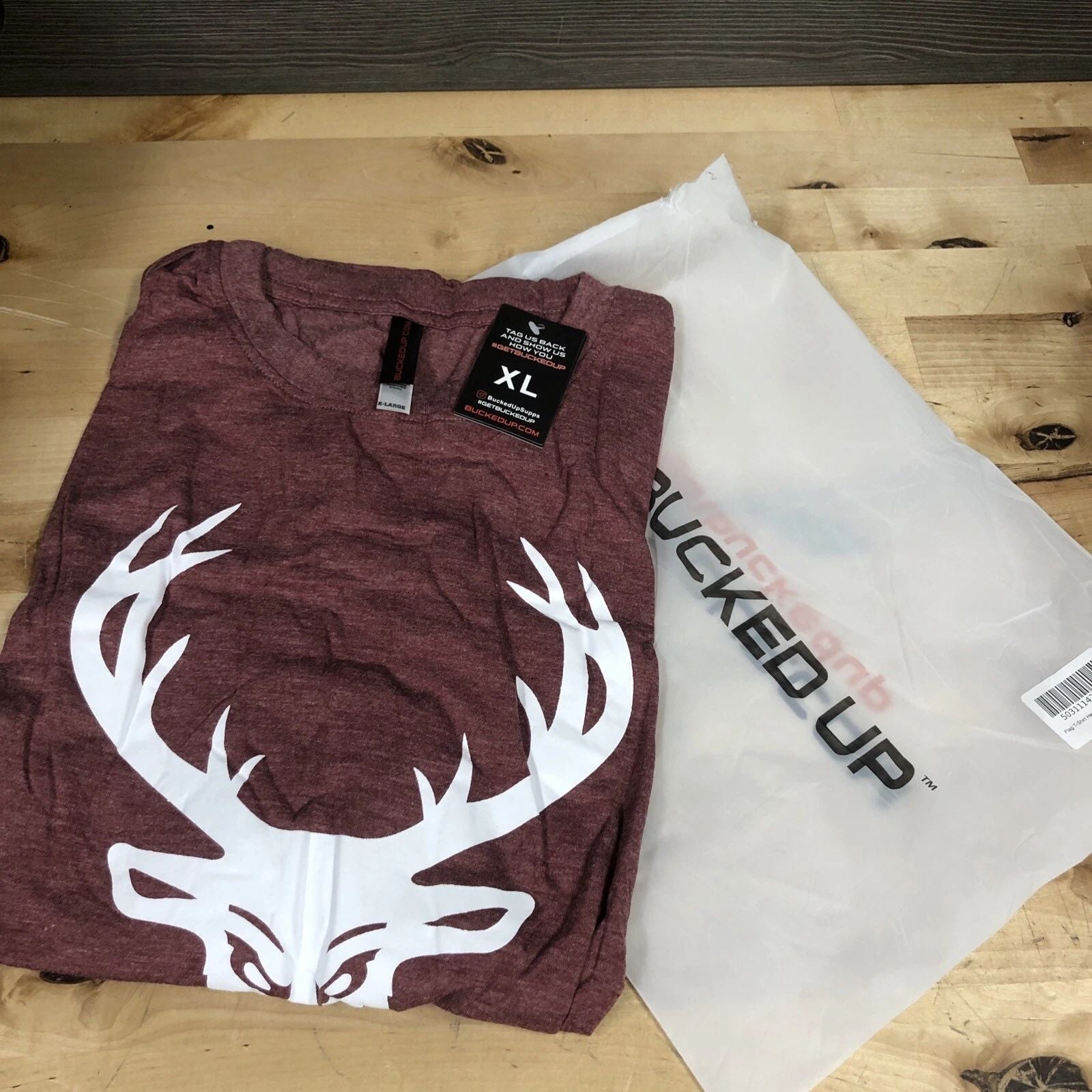 Bucked Up Men’s Flag T Shirt Heather Maroon White Logo Size XL New