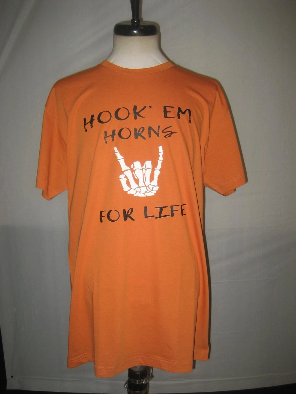 TEXAS LONGHORNS " HOOK' EM HORNS FOR LIFE " UNISEX HALLOWEEN CUSTOM TEE SHIRT