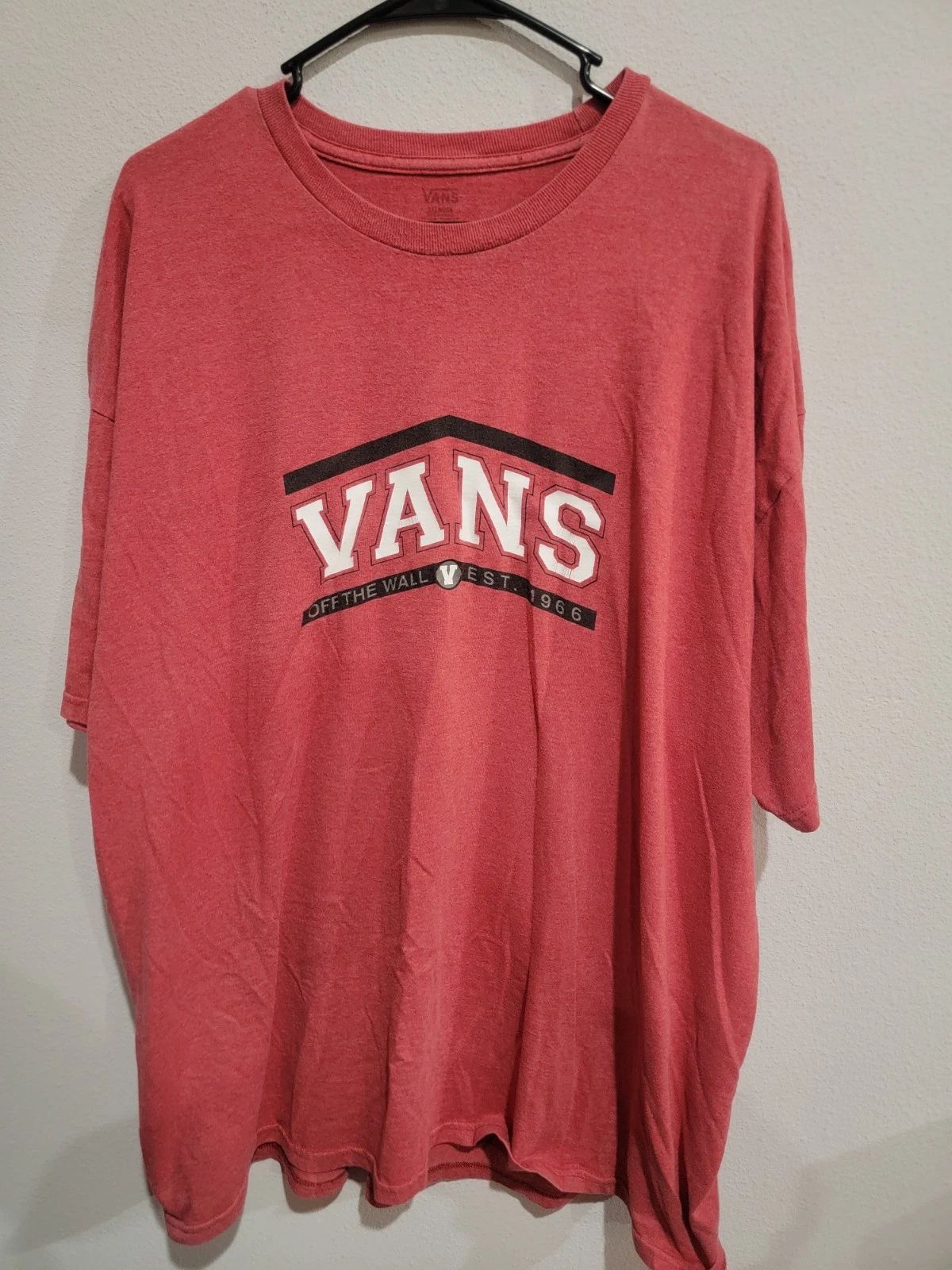 VANS Off The Wall 1966 Men's Size XXL Short Sleeve RED crew Neck T Shirt