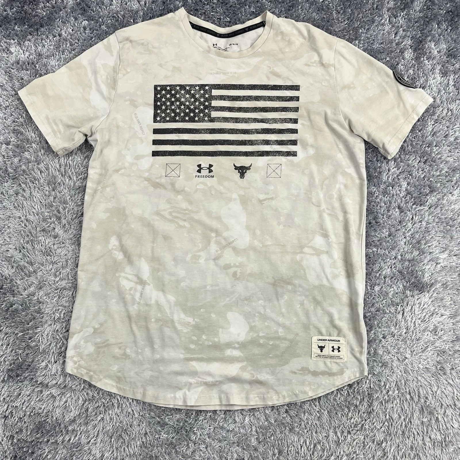 Under Armour Shirt Adult Large Tan Camo Project Rock Freedom USA Flag Gym Mens