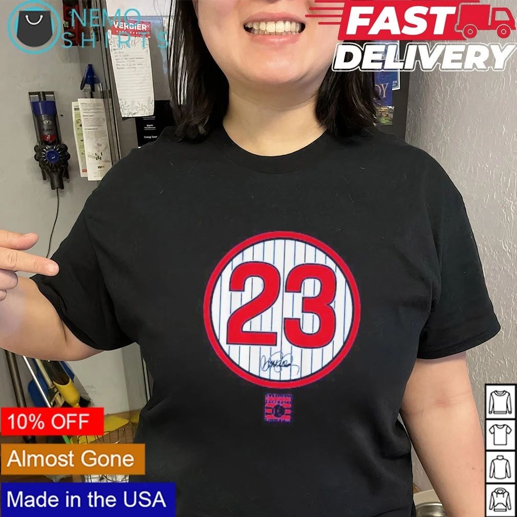 Ryne Sandberg Hall of Fame Signature Chicago Cubs shirt
