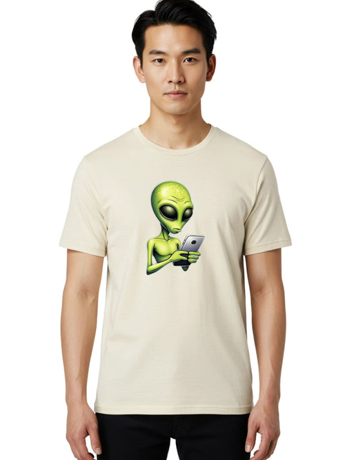Alien-Using-Smartphone-1 Mens Graphic Tee, 100% Cotton, Casual Summer Wear