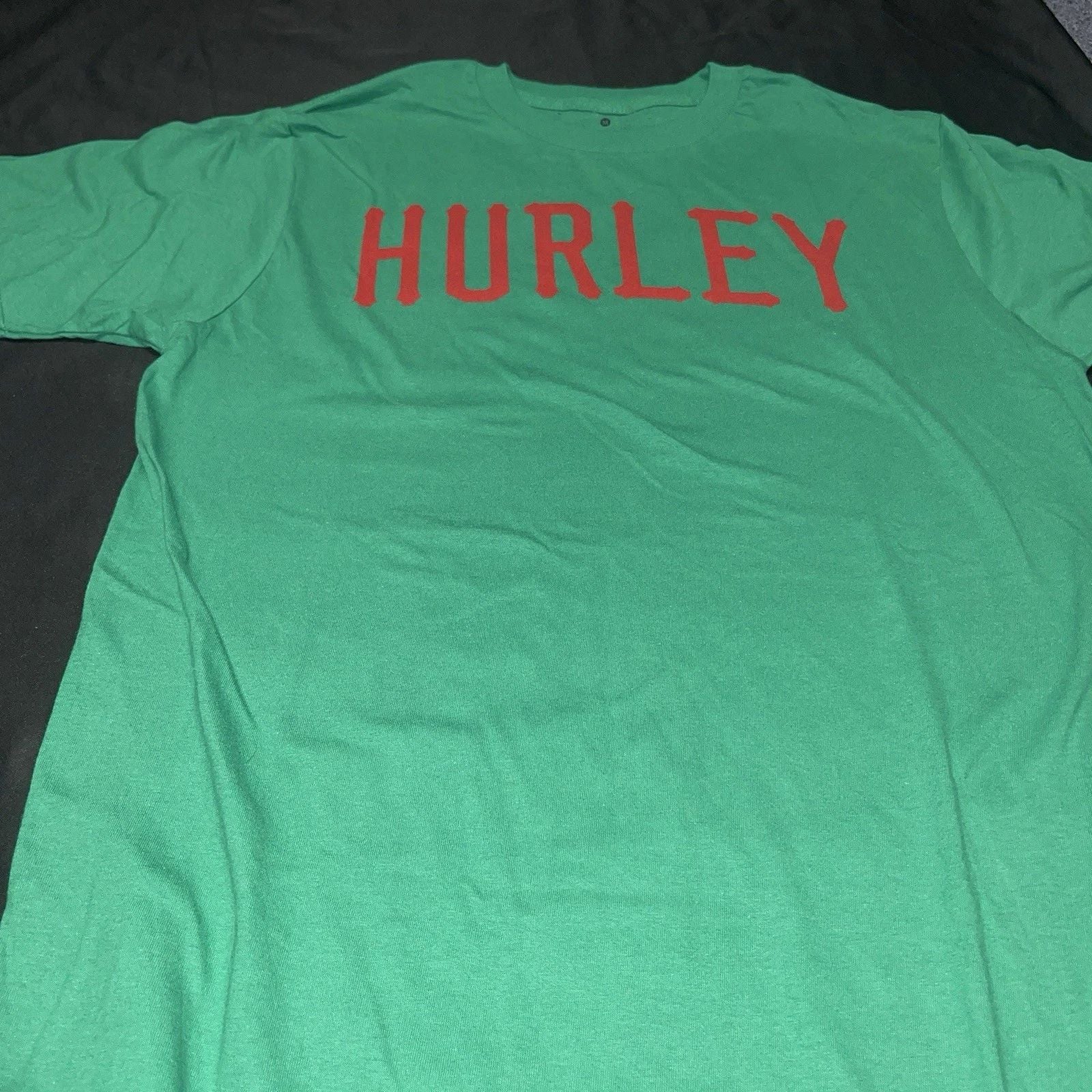 Hurley t-shirt Short Sleeve Solid Green / Red Medium Hurley Tee