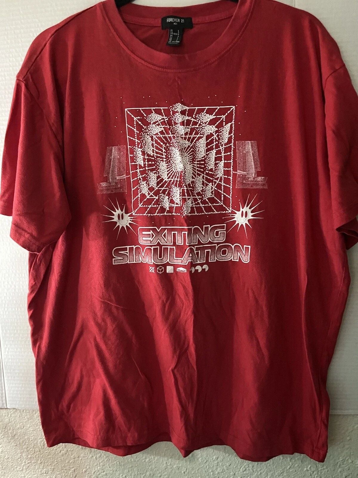 Forever 21 Men's Red Exiting Simulation Gamer Sci-fi T-shirt Size L