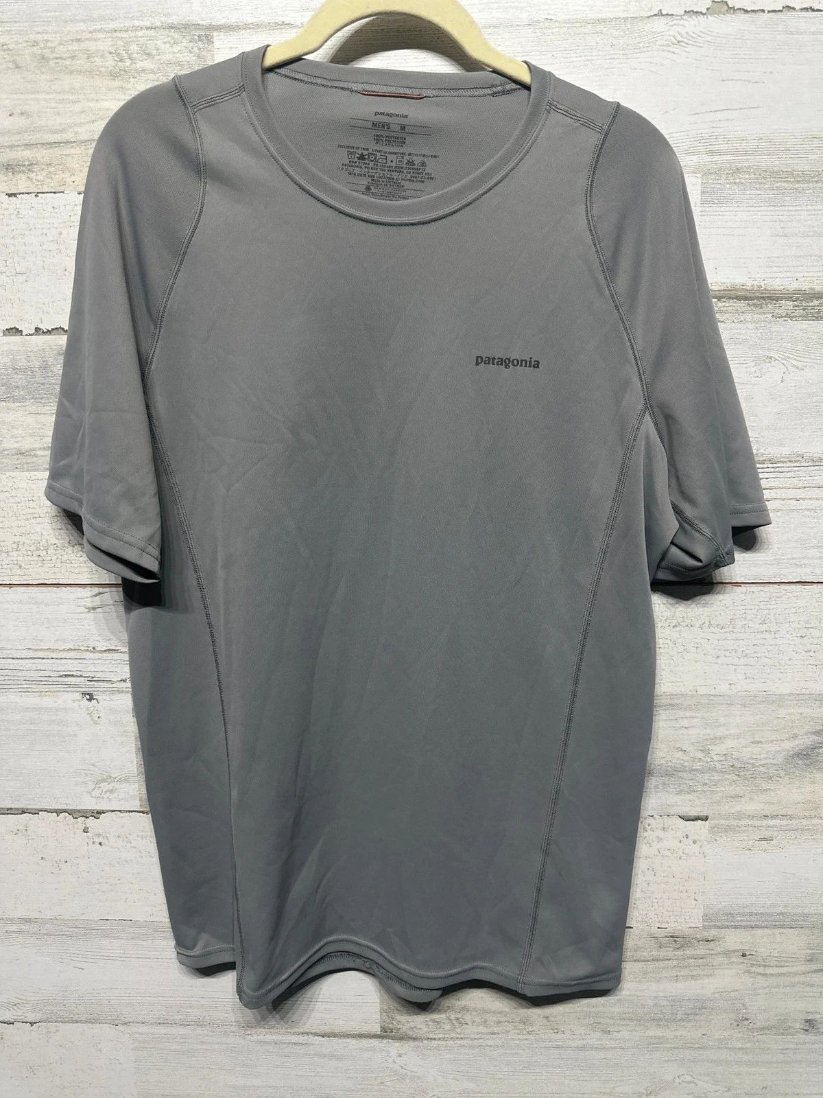Patagonia Capilene Cool Daily Shirt Mens M Grey Performance Tech Tee EUC