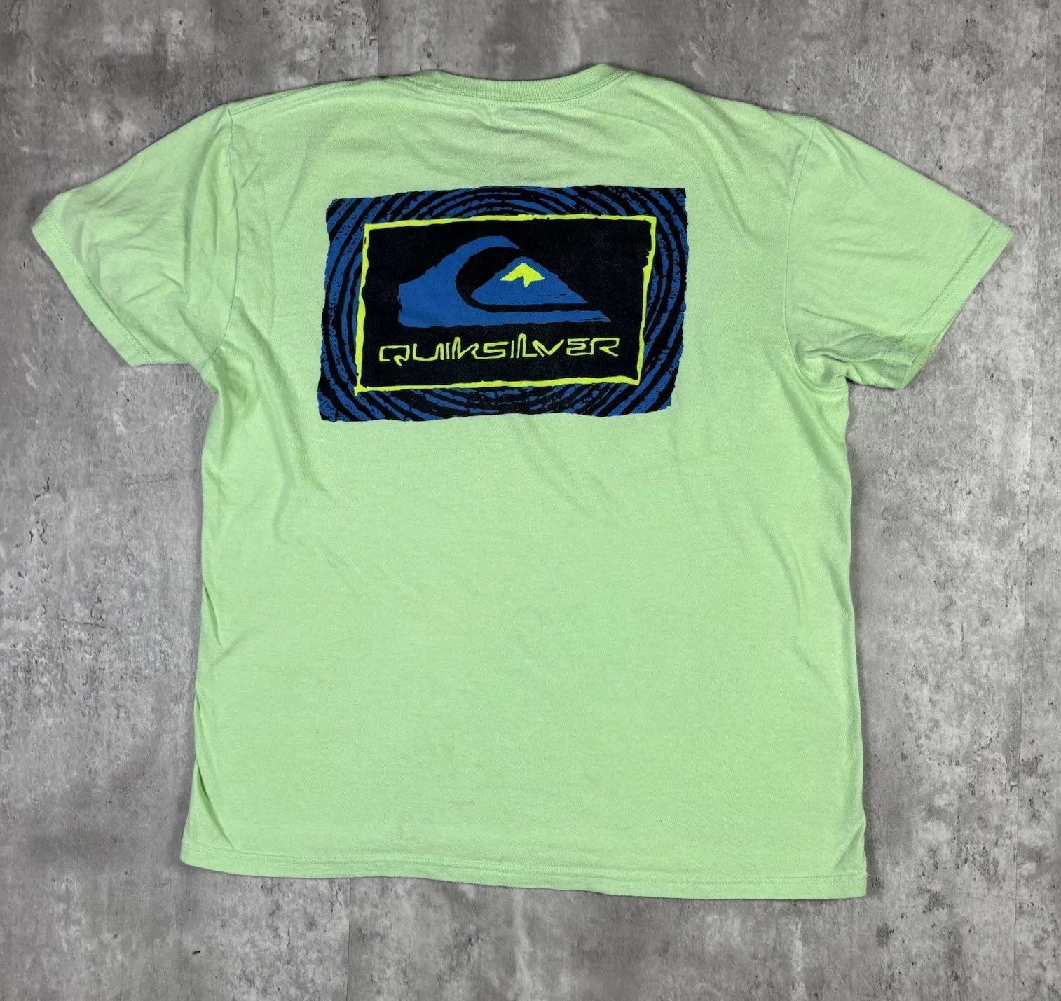 Quiksilver Logo Double Sided T Shirt Green size Medium Surf Skater Cyber