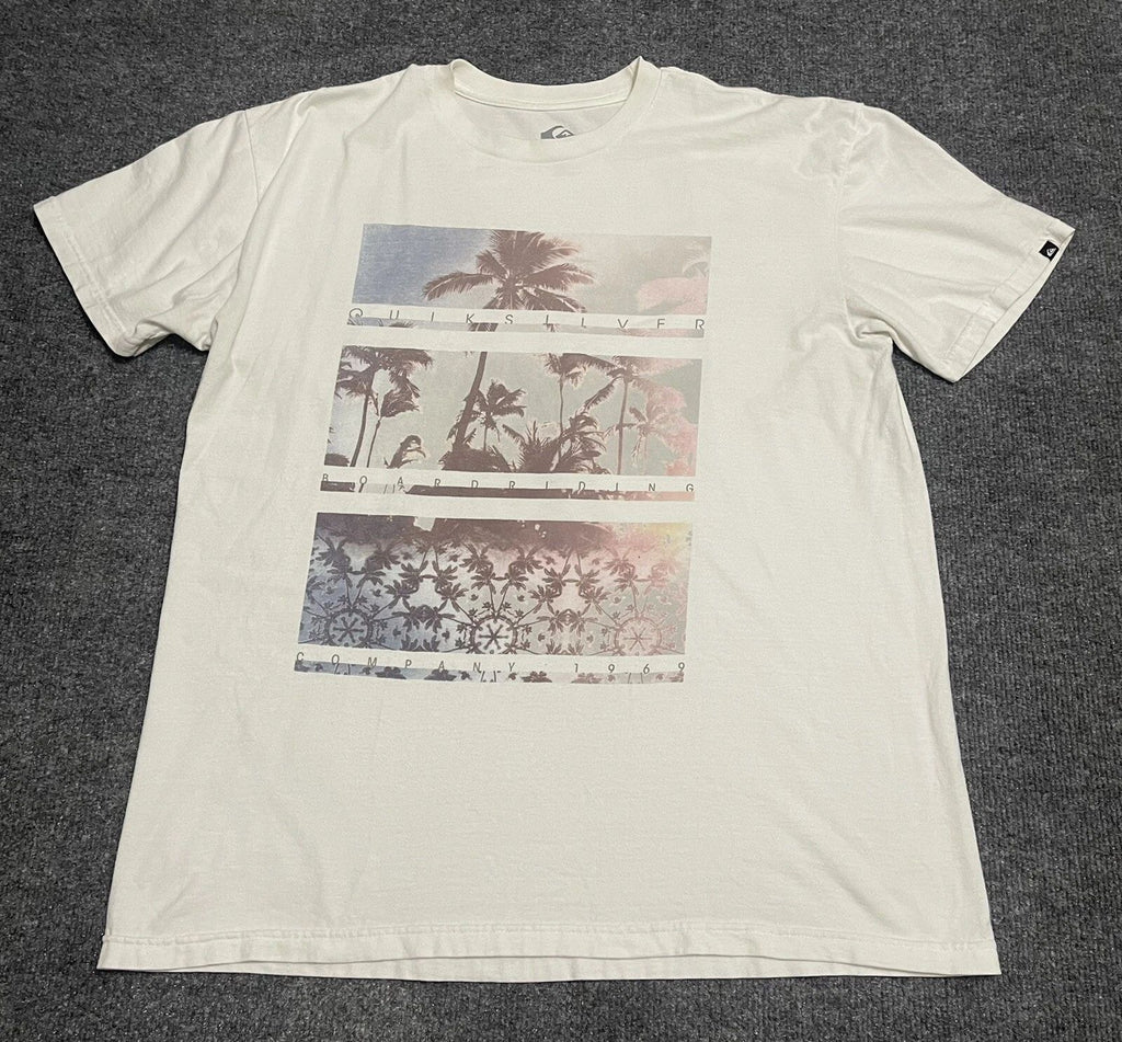 Quiksilver Adult Mens XL T-Shirt Tee Spell Out Print Front Surf Surfing *