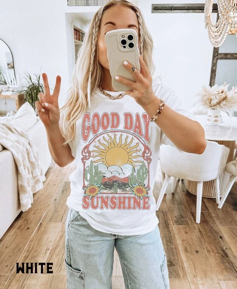 Good Day Sunshine Tee, Sun Graphic Tee, Sun T Shirt, Boho Tee, Retro 70s Style