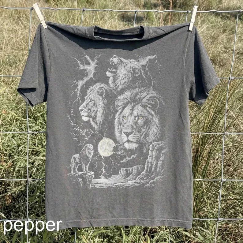 Vintage Lion Aesthetic Comfort Tee Retro Style Shirt Men Women Gift Idea