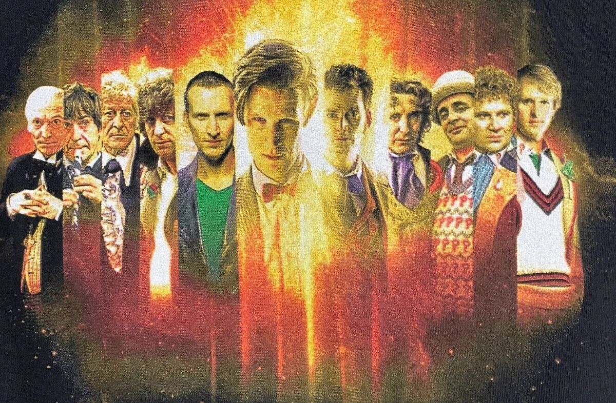 Dr Who Tshirt Mens Small BBC EUC Doctors 1-11