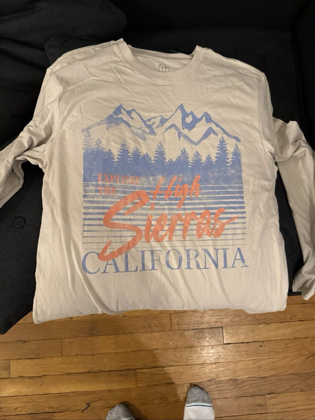 Original Use Men's High Sierras California Graphic Tee Beige Long Sleeve Medium
