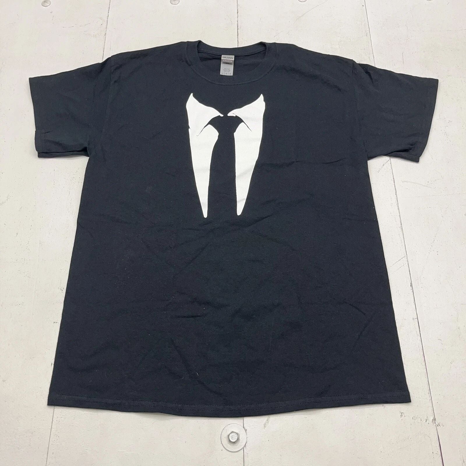 Custom Graphic Black Tie Short Sleeve T-Shirt Men’s Size Large NEW