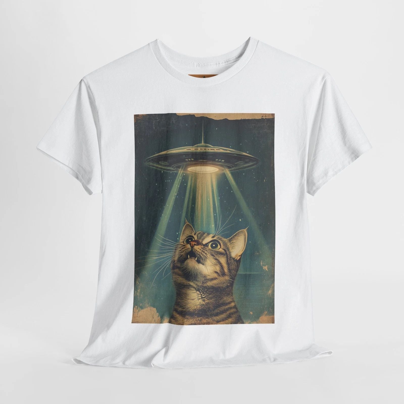 Funny "Cat Believe" UFO T-Shirt – Alien & Cat Abduction Tee, Alien Unisex Tee