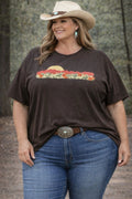Gildan Ultra Cotton Brown Nature Appliqué Graphic Print Women, 2XL T-Shirt