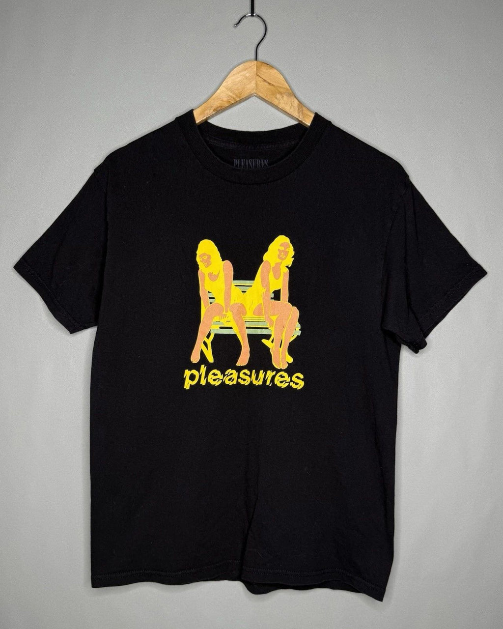 Pleasures Girl Logo T Shirt Tee Sz M Black Streetwear