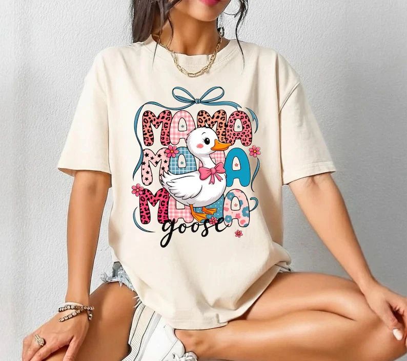 Cute Mama Goose Comfort Tee