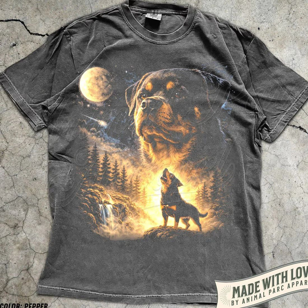 Rottweiler Howling to The Moon Vintage T-Shirt, 90s Retro Animal Graphic