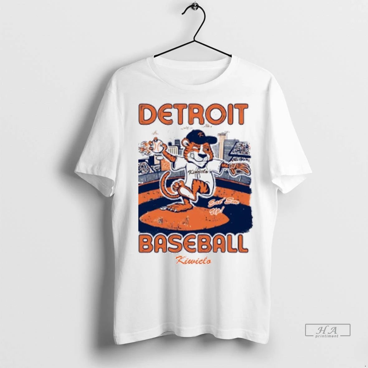 Trendy Officials Detroit Tigers Eat Em Up Baseball Mascot Vintage Shirt Sweater