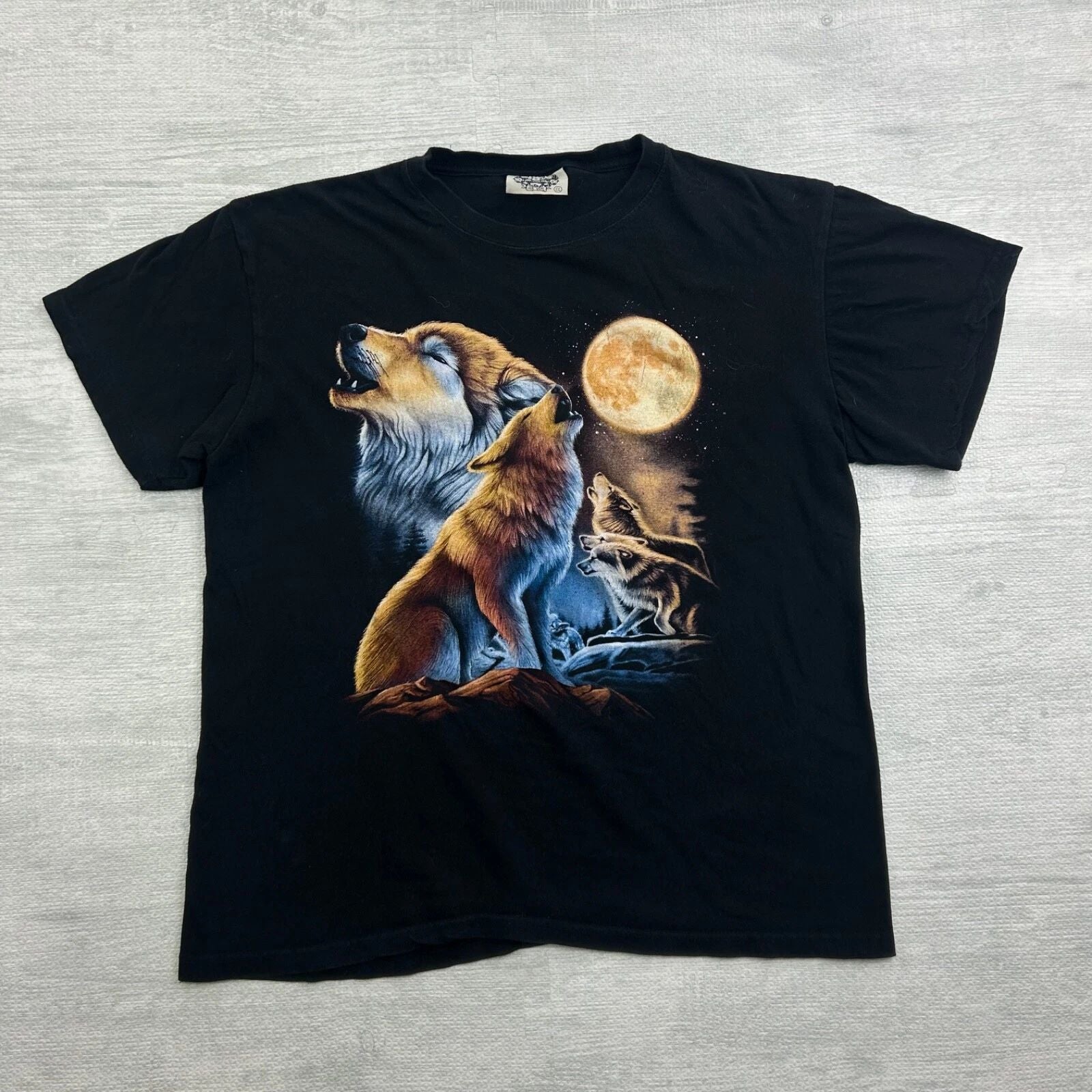 Vintage 90s Wolf Nature Shirt Size Medium Black Full Moon Outdoor