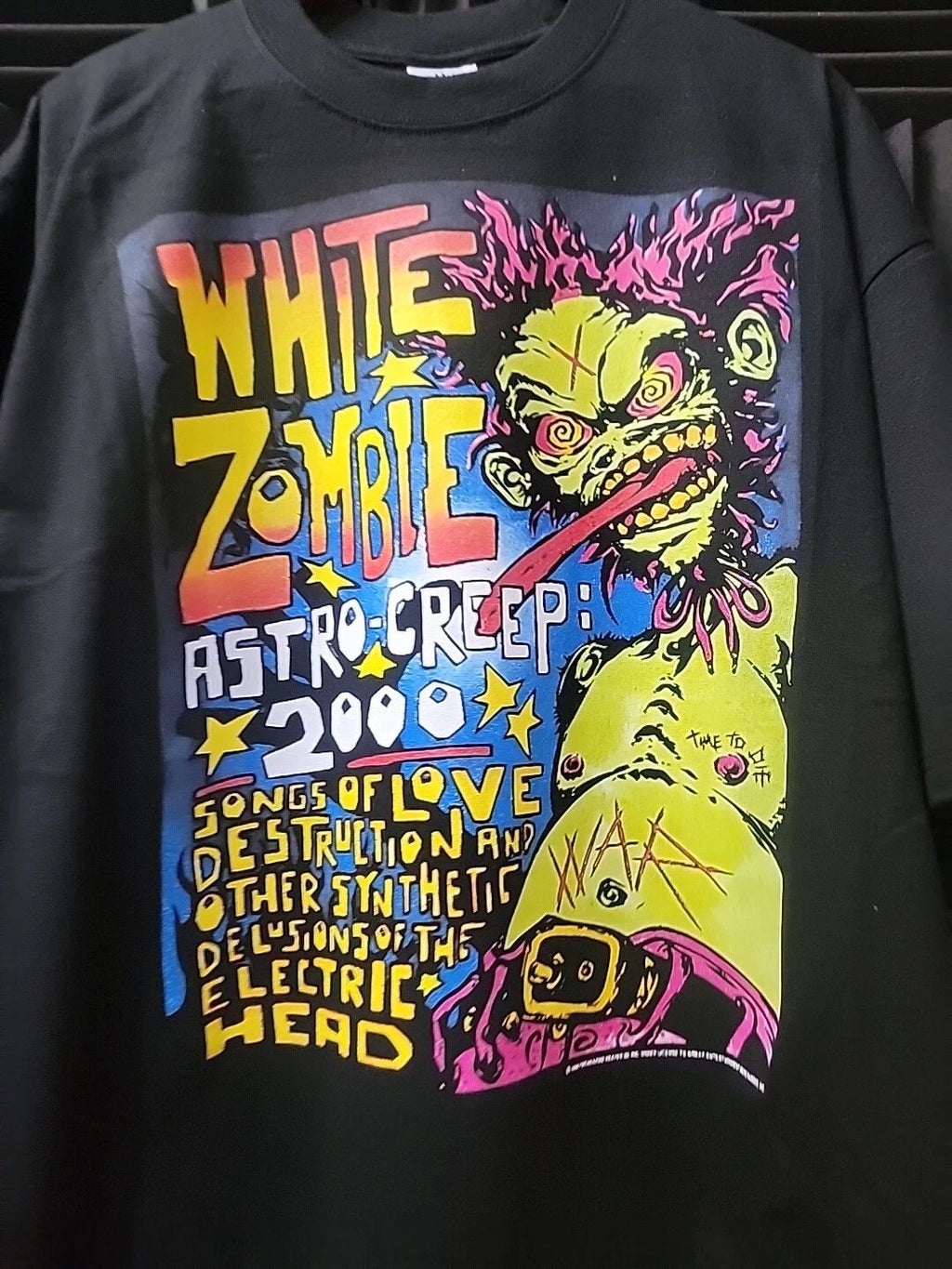 WHITE ZOMBIE ASTRO CREEP 2000 'MODERN' ON SHAKA HEAVYWEIGHT GARMET DYED T SHIRT