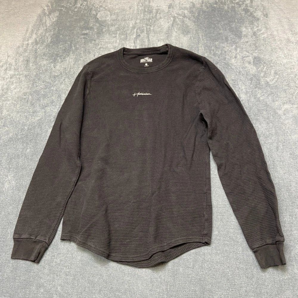 Hollister Must Have Collection French Terry Shirt Mens Medium Black Round Hem