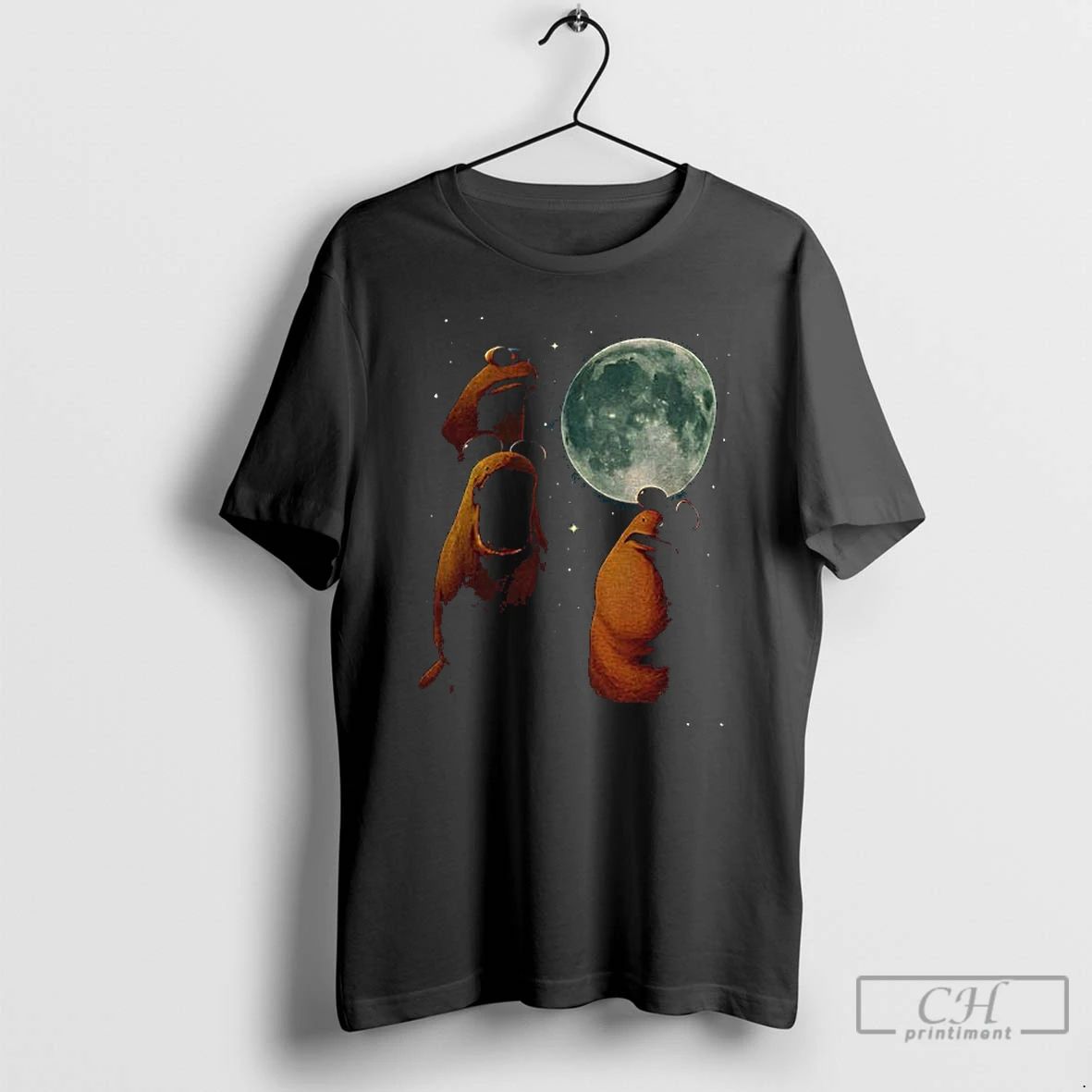 Premium Marcus The Worm Under Moonlight Retro Graphic T Shirts