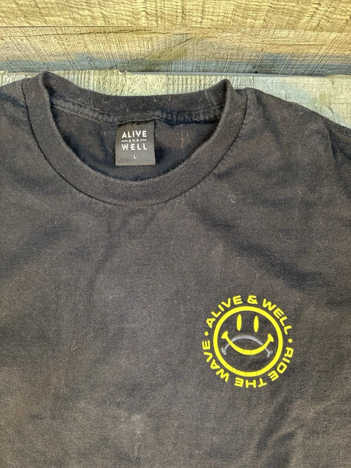 Alive & Well Smiley Face Graphic T Shirt Ride the Wave Black Size Large