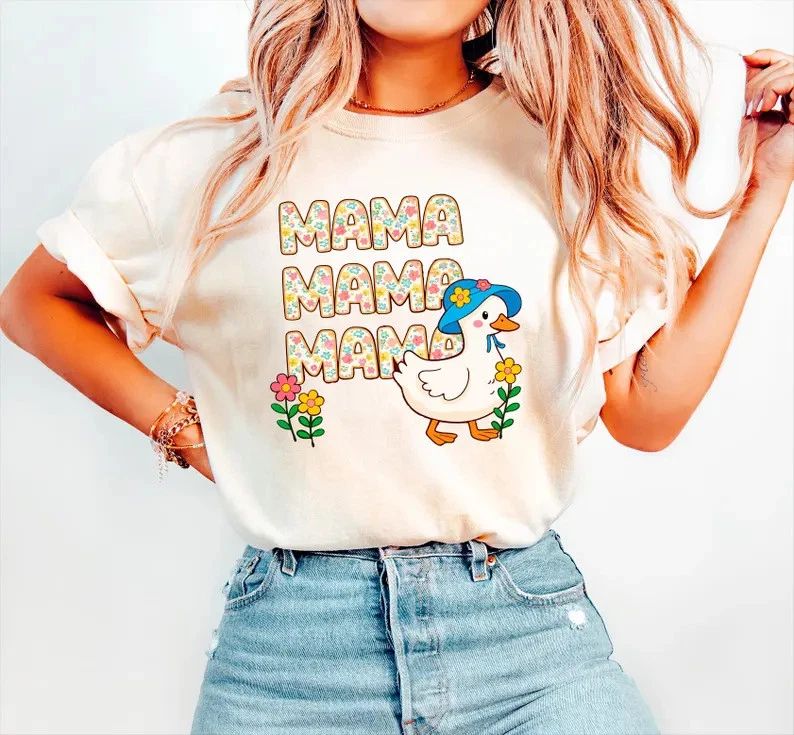 Mama Goose Comfort Tee Aesthetic Cute Animal Graphic Gift