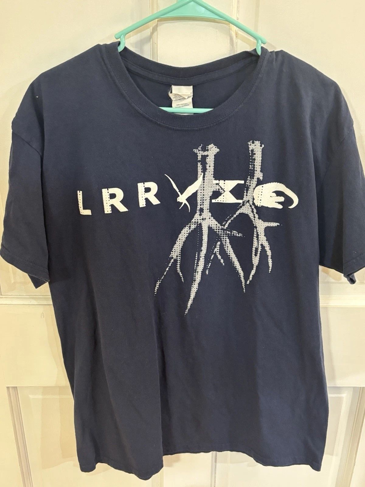 Indie / underground aesthetic Tshirt Mid-2000s Gildan Heavy Cotton