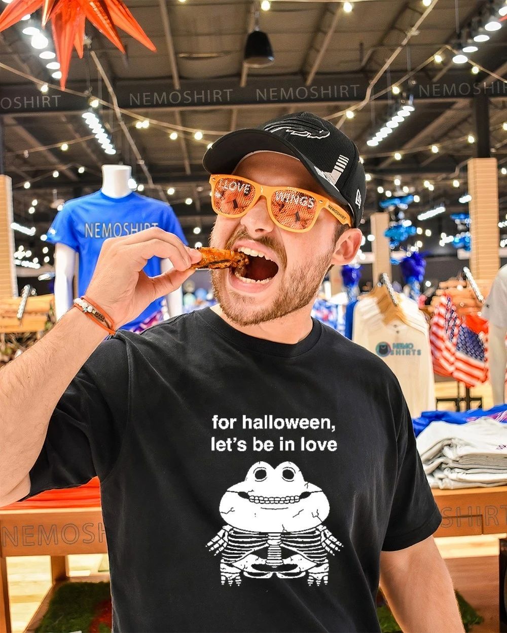 Frog for Halloween let’s be in love shirt