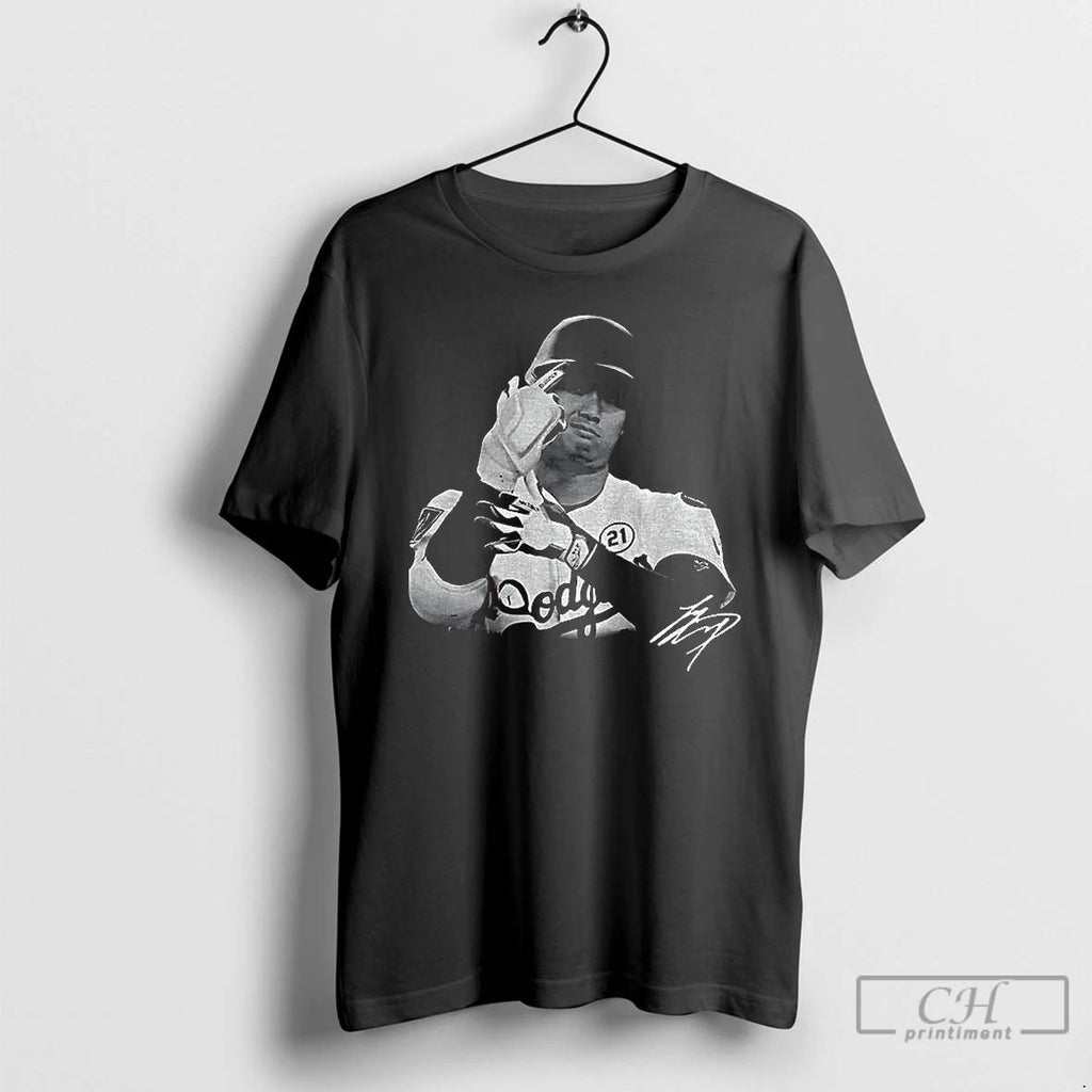 Classic Shohei Ohtani Middle Finger Los Angeles Dodgers Mlb Baseball Signature T Shirts