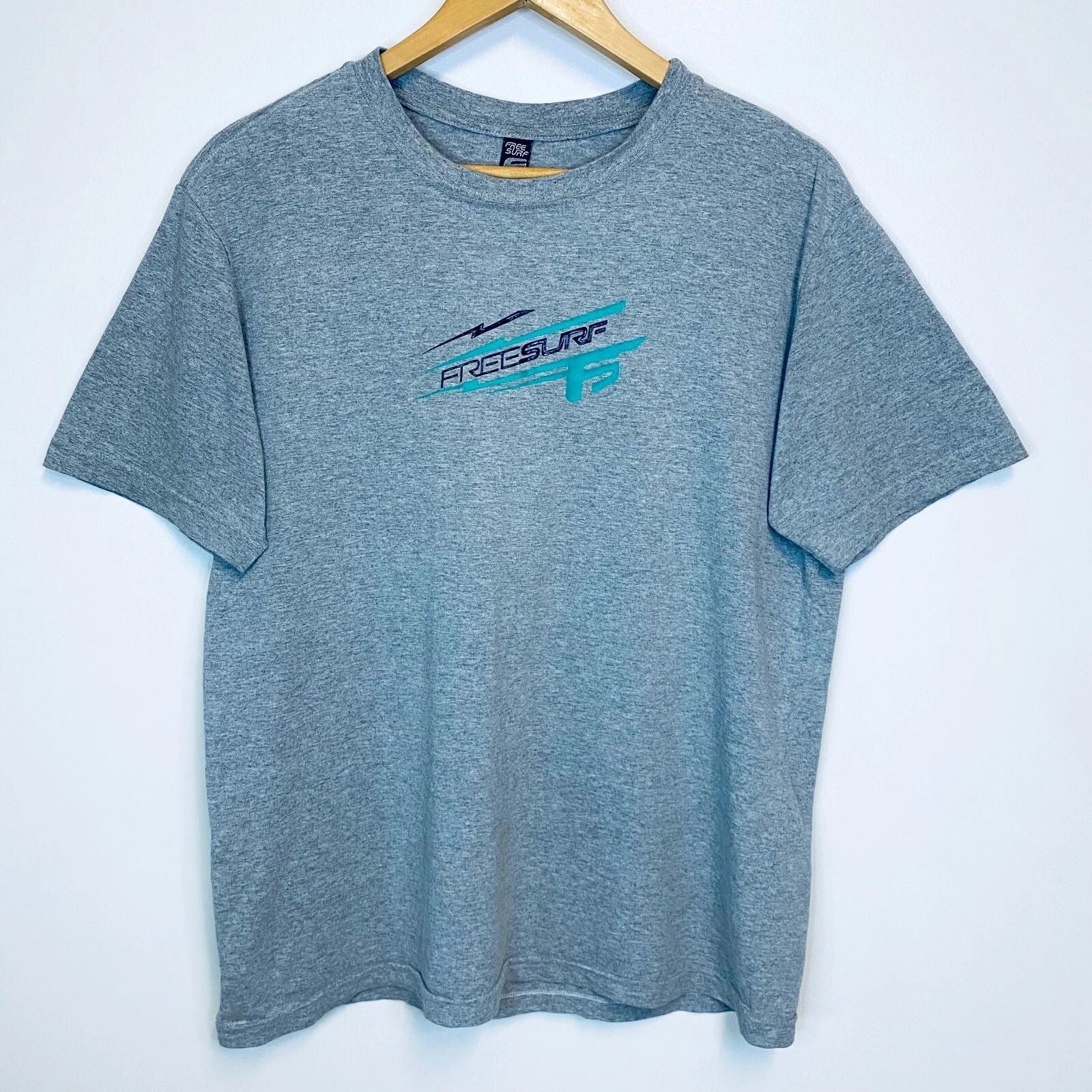 FREE SURF Double Sided  Print Grey T Shirt Mens Size Medium Beach Sport Ocean