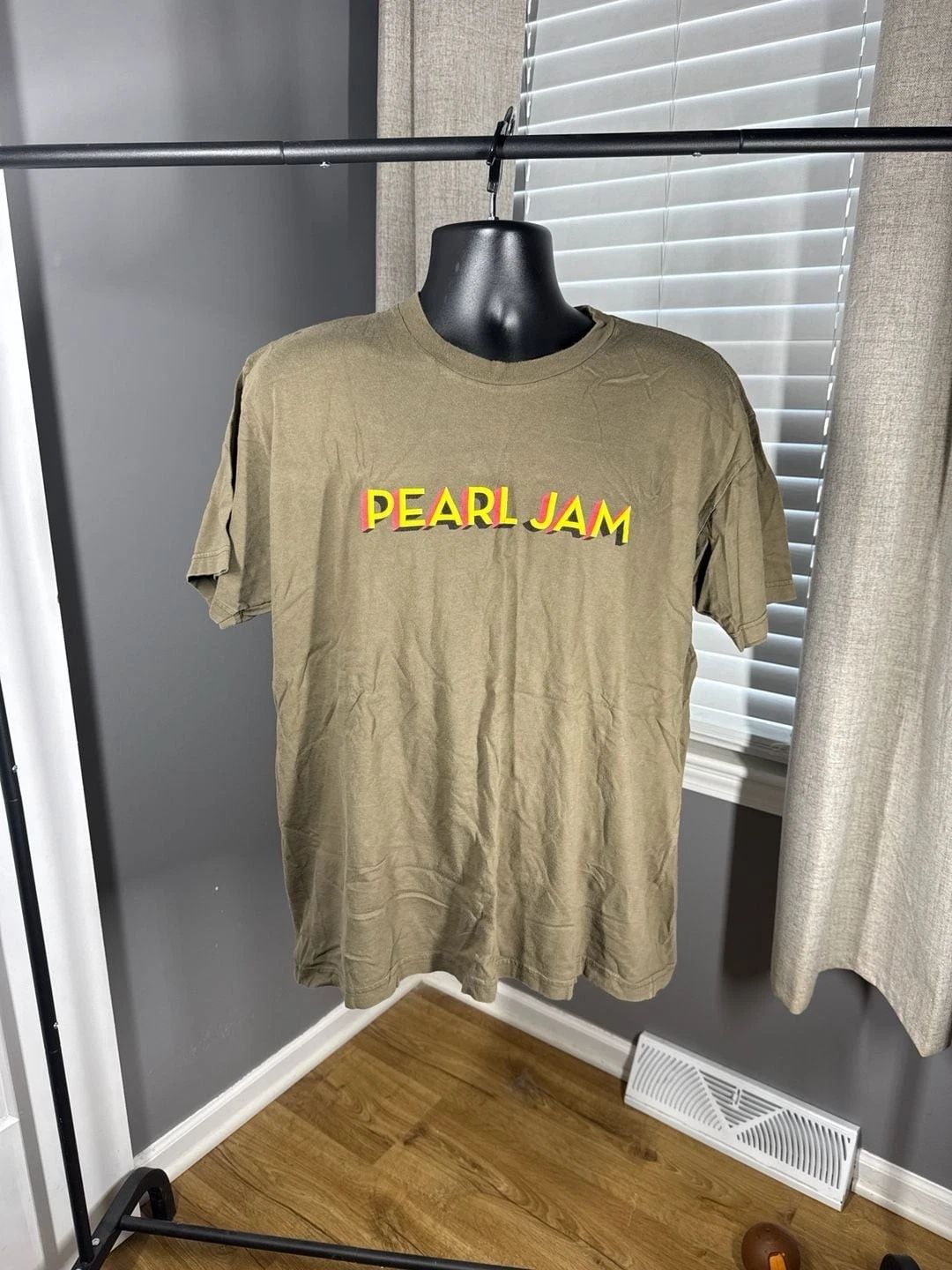 Pearl Jam 2016 North America Tour T-Shirt XL Olive Green American Apparel