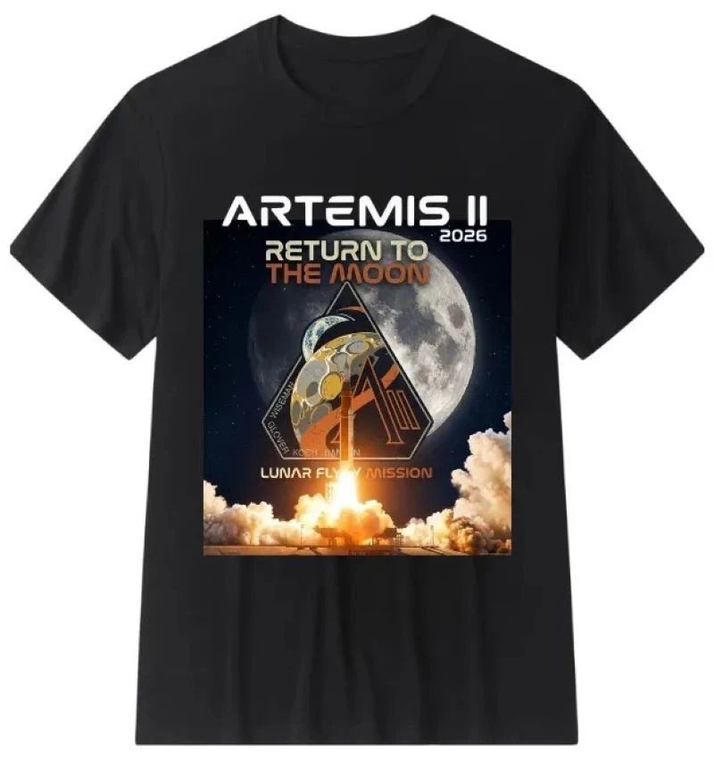 Vintage Artemis II Return to The Moon Lunar Flyby Mission 2026 Unisex T-Shirt